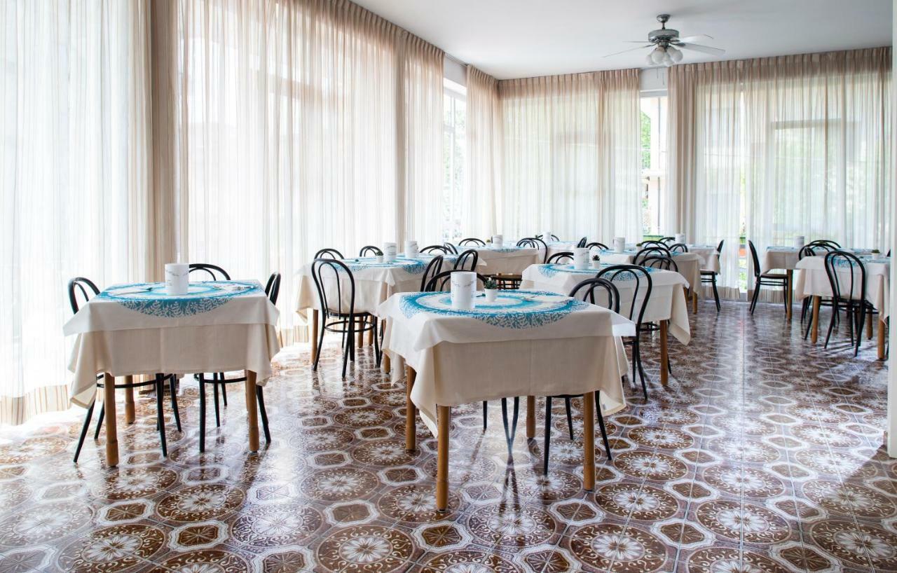 Hotel Mara ريميني المظهر الخارجي الصورة